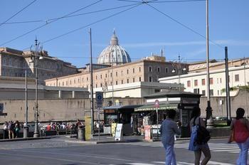 Le Di Via Ottaviano - In Frühstückspension Rom