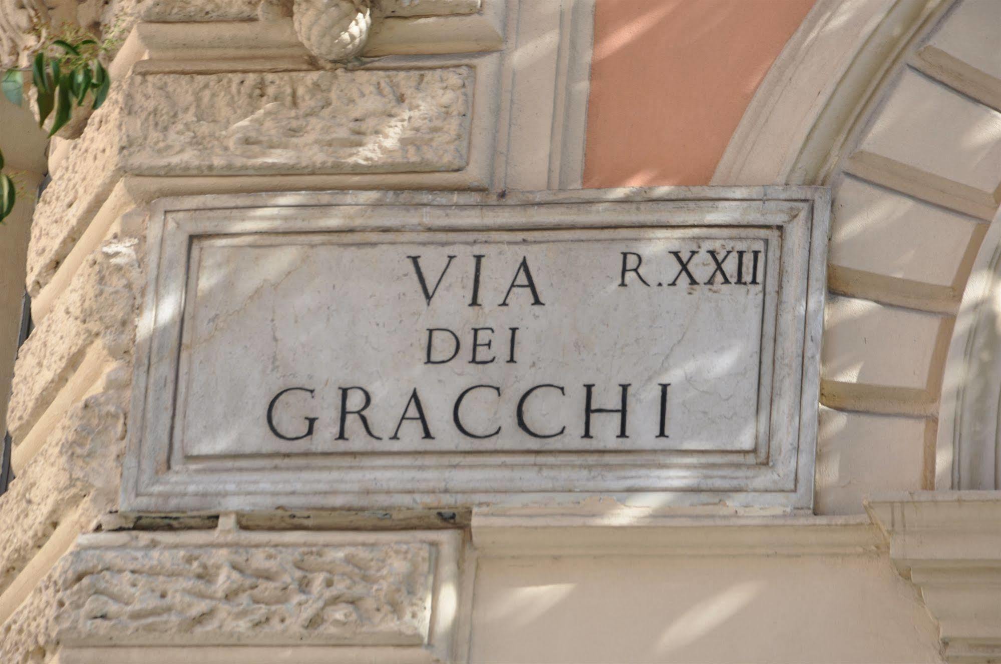 Le Di Via Ottaviano - In Bed and breakfast